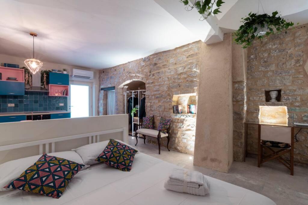Cornelia Cavern Cosy Studio Apartment In Spello Exteriér fotografie