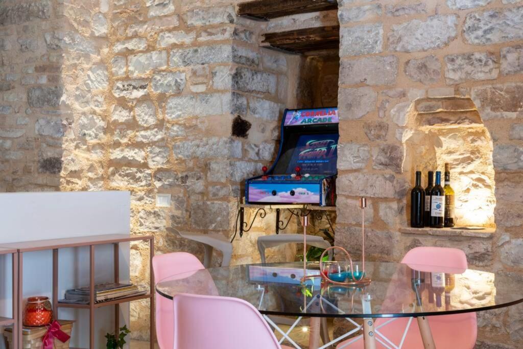Cornelia Cavern Cosy Studio Apartment In Spello Exteriér fotografie